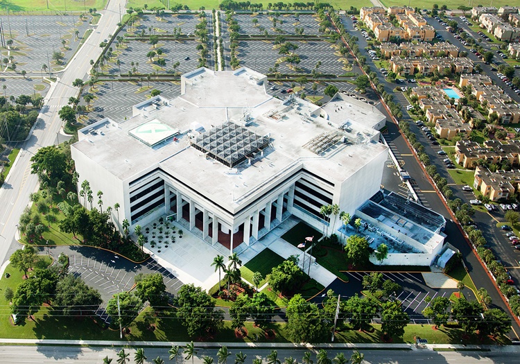 Flagler Corporate Center 9250 West Flagler Street