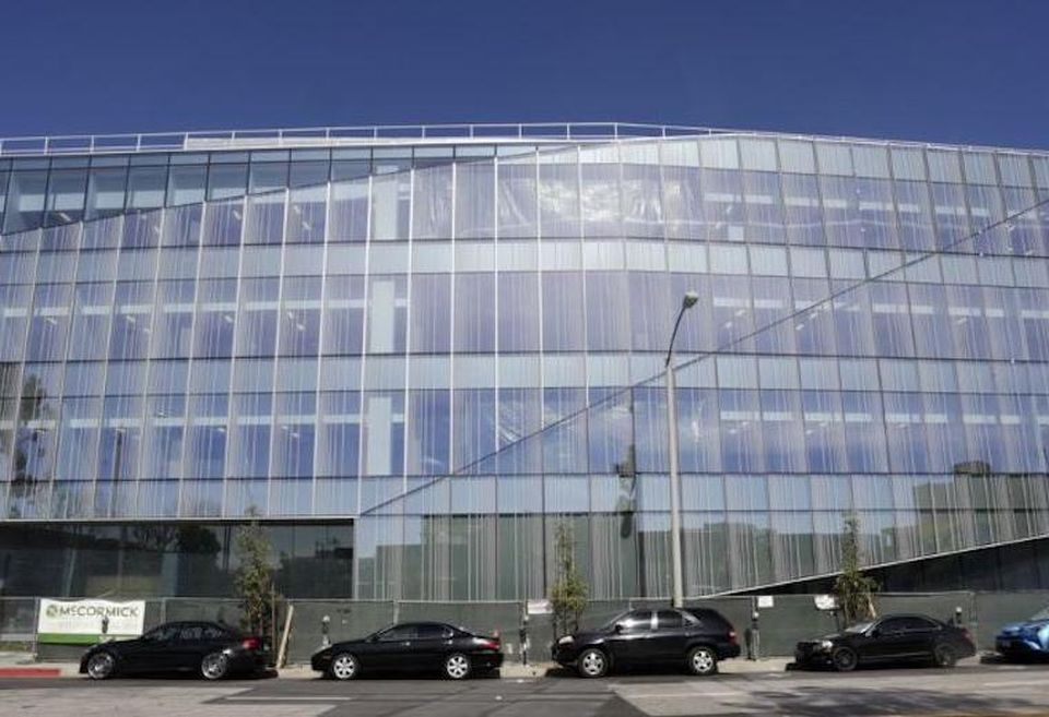 FIGS Inc. has signed a leased to occupy 26,118 SF of office space at Santa Monica Gateway in Santa Monica