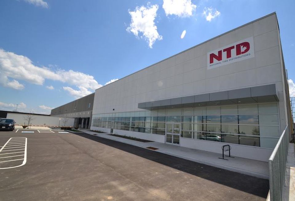 4041 North Service Rd in Burlington, ON