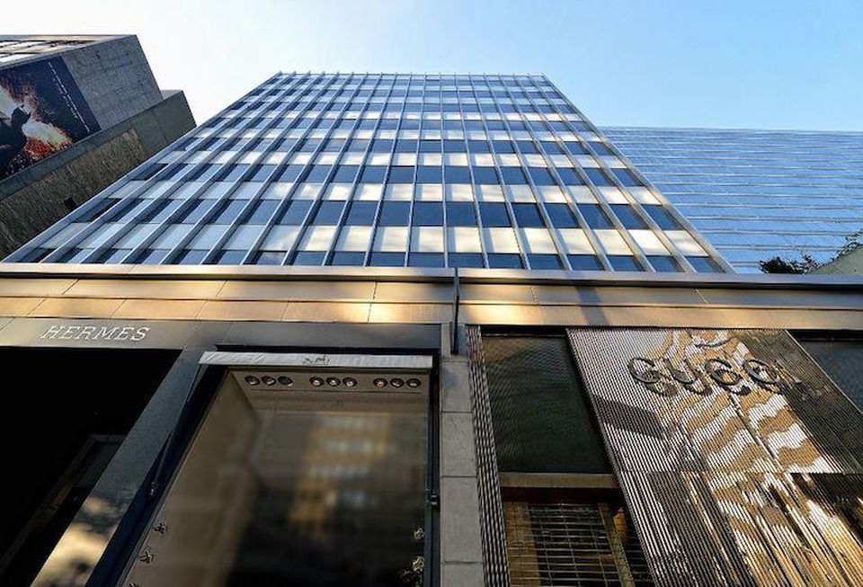 130 Bloor St W