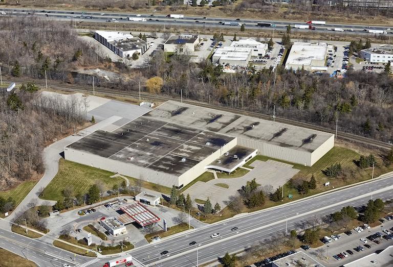 7045 Millcreek Dr in Mississauga 