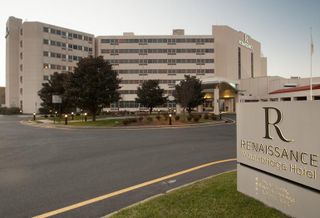 Renaissance Woodbridge Hotel