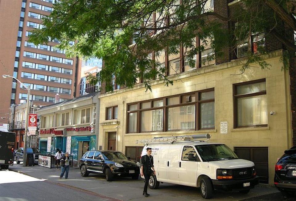 104 Bond St