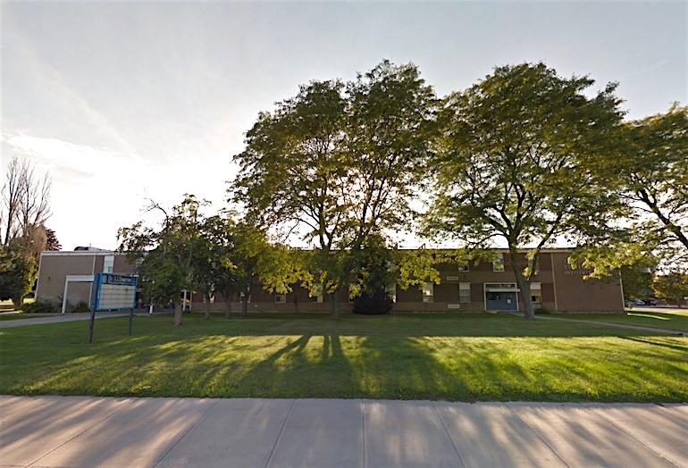 250 Harmony Rd S in Oshawa, ON