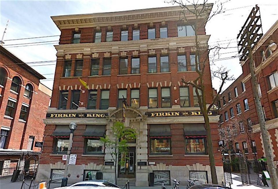461 King St W in Toronto