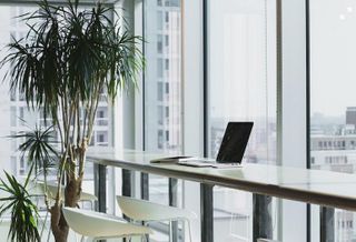 Manhattan Office Concessions Break New Records As Effective Rents Drop