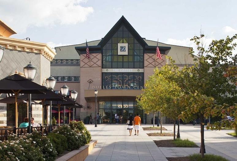 Dulles Town Center mall