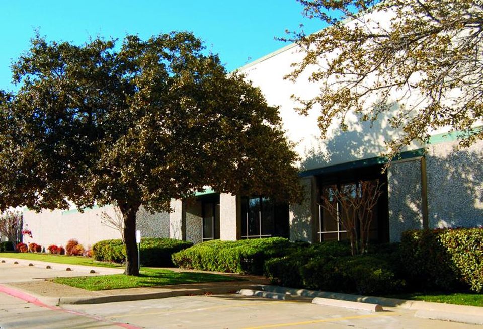 A North Texas family trust has sold the 103K SF Las Colinas Distribution Center 4 and 5 at 3242 to 3250 North Skyway Circle and 3241 to 3251 West Story Road in Irving to Gretzinger Investment Group. Bradford’s Brian Pafford repped the seller. Younger Partners’ Hahn Franklin-Mitchell repped the buyer. Bradford retained the leasing and property management assignment.
