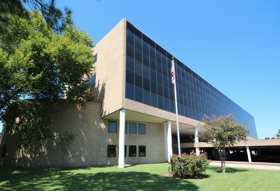2855 Mangum