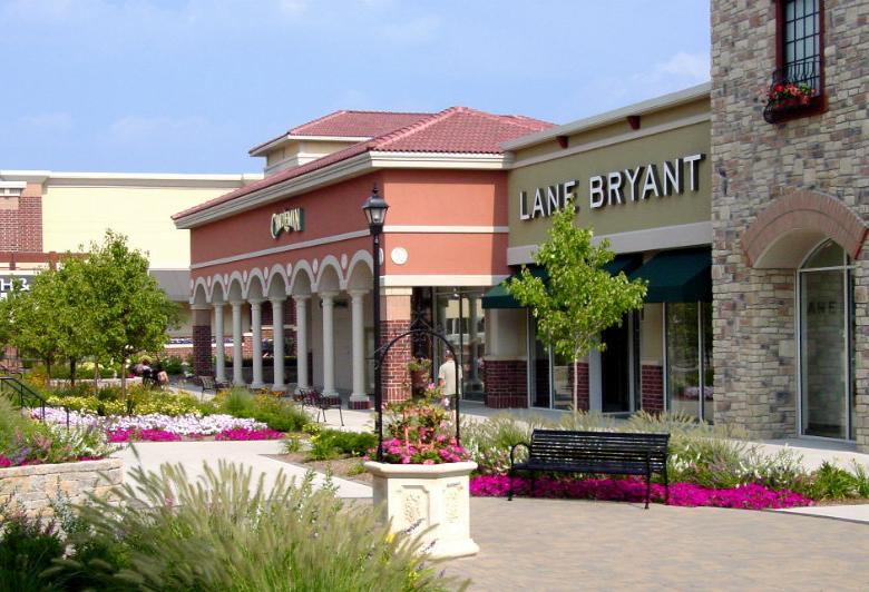 Outdoor shopping center