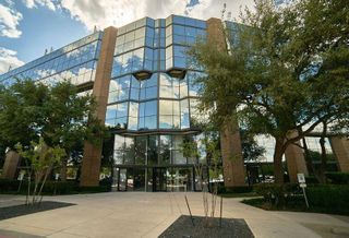 2401 East Randol Mill Road 