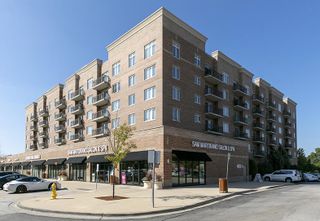 Commons at Town Center in Vernon Hills, IL