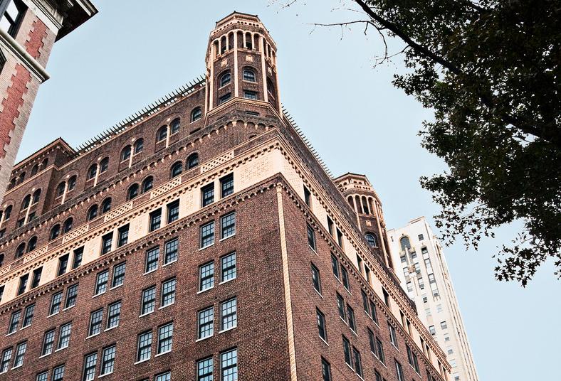 21 Clark St. in Brooklyn, a former Jehovah's Witnesses-owned apartment building