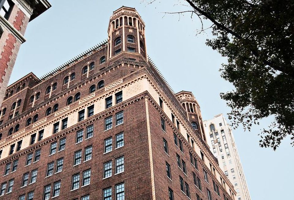 21 Clark St. in Brooklyn, a former Jehovah's Witnesses-owned apartment building