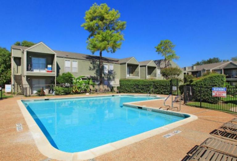2801 Broadmead Apartments 