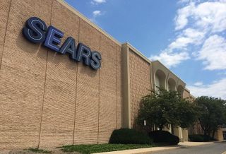 Malls Injecting Medical Tenants Into Vacant Spaces In Hunt For Foot Traffic