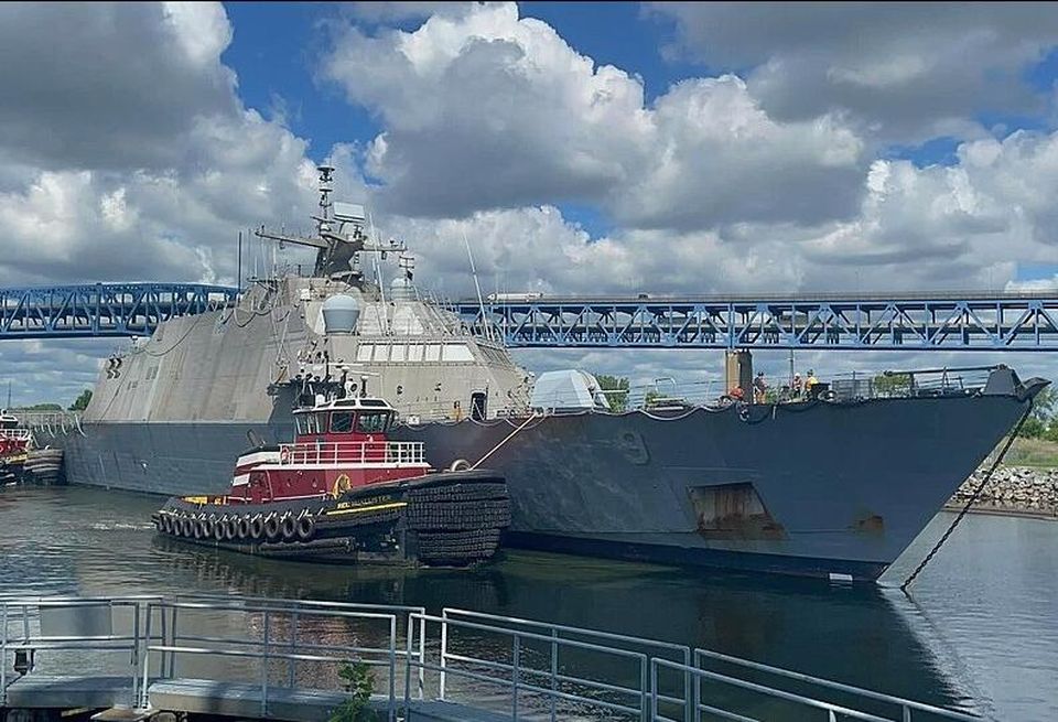 The decommissioned USS Little Rock is entering the Philadelphia Navy Yard in 2024.