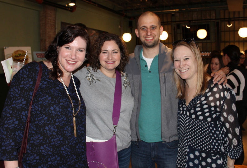 Nosh, Sip & Schmooze!
