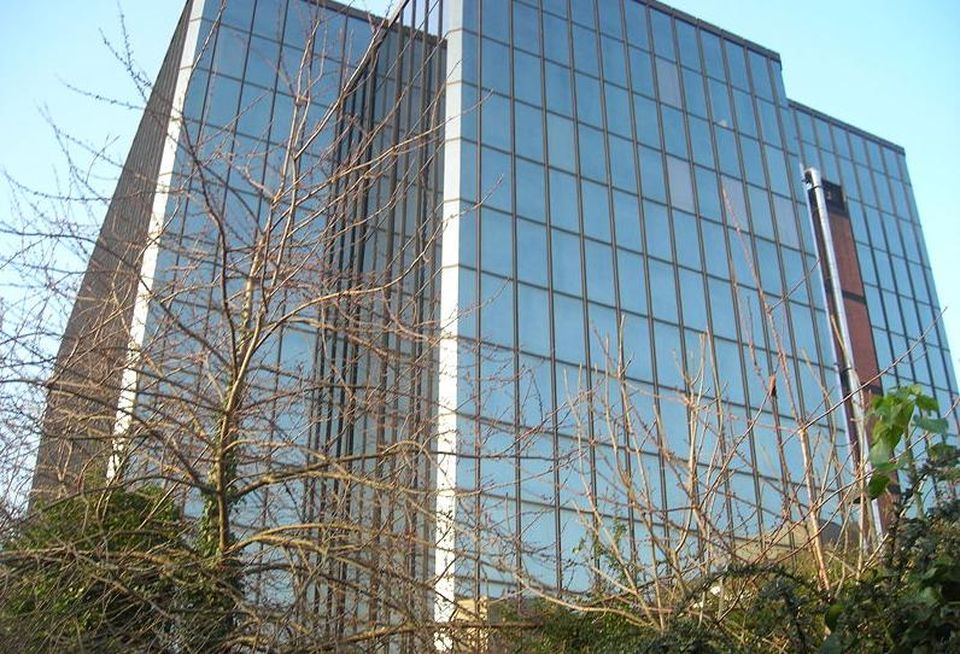 office high-rise building