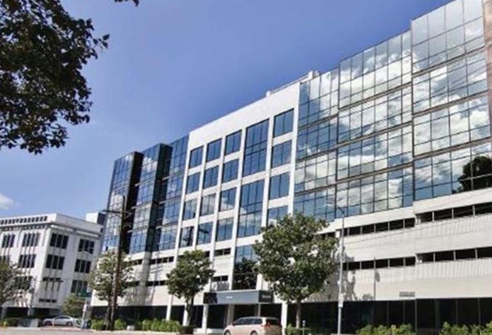 Tarzana Professional Center