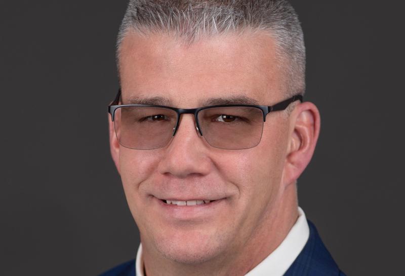 JLL public relations director Kristen Murphy emailed permission from Daniel Schneider for headshot use to Sonya Swink on 4/3.