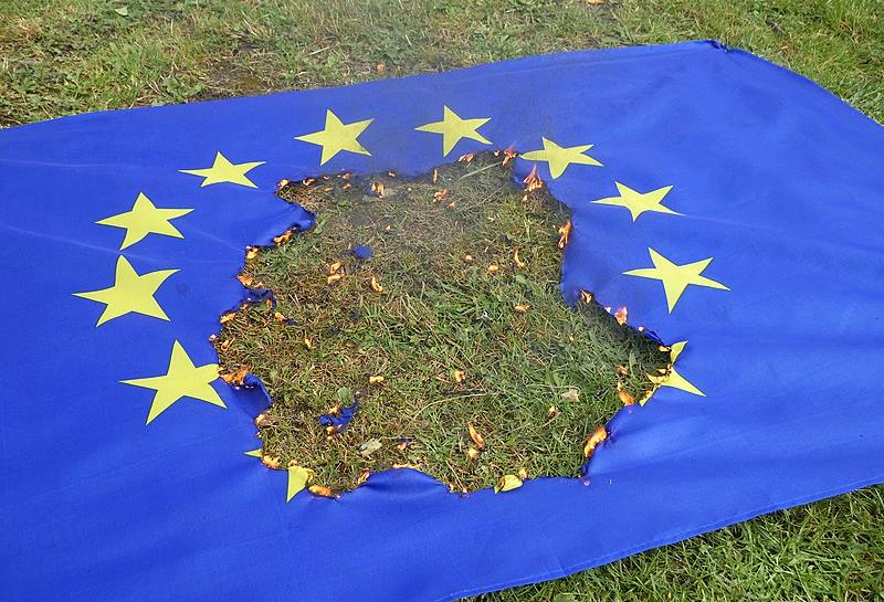 2. THE UK LEAVES THE EU WITHOUT A DEAL