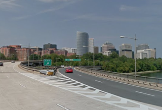 Rosslyn skyline from I-66