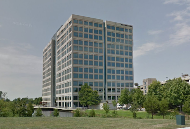 One Dulles Tower 13200 Woodland Park Drive