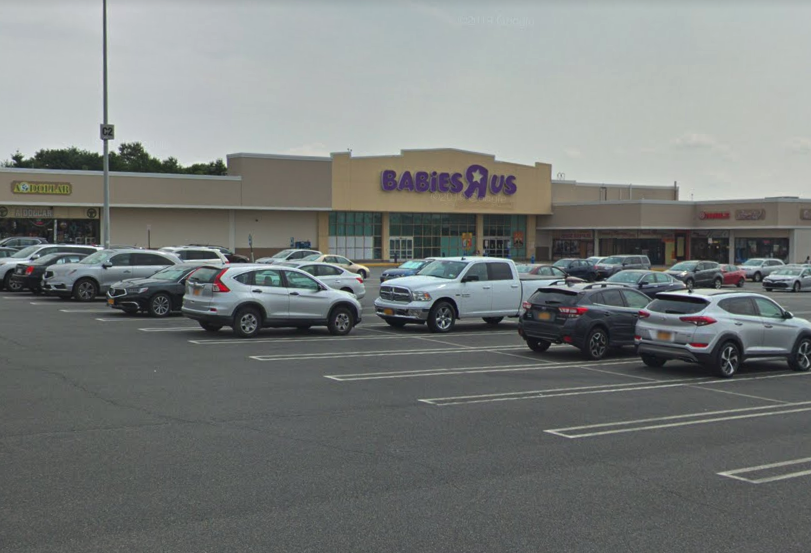The old Babies R Us space in the Staten Island Mall