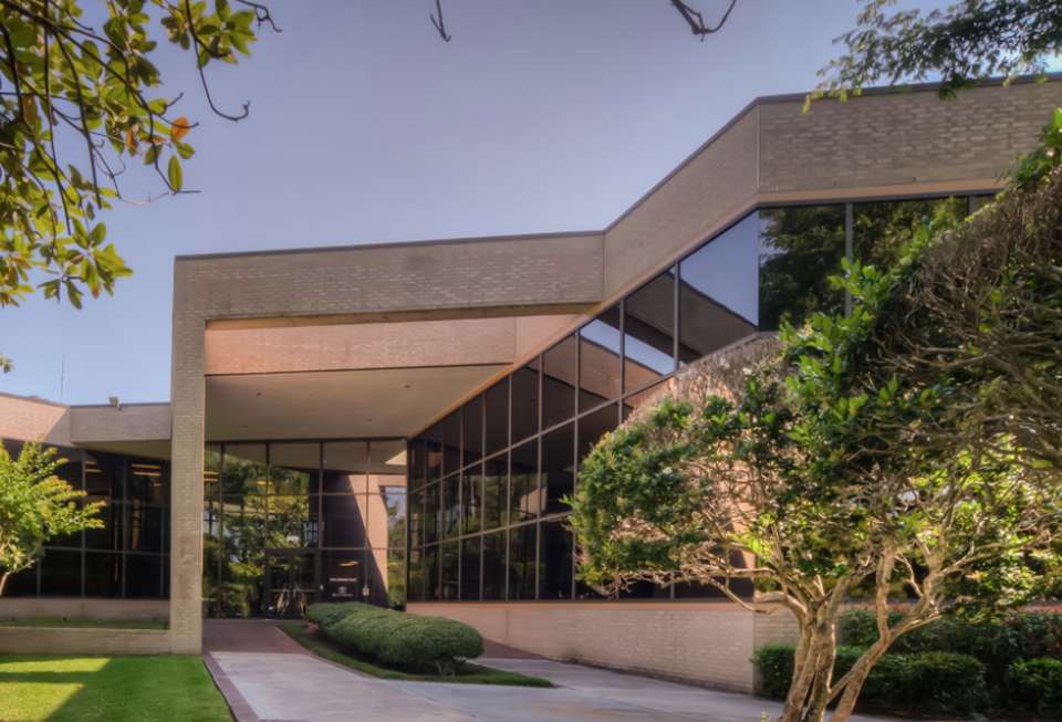 900 Rockmead