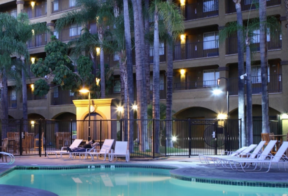 Hotel Menage
