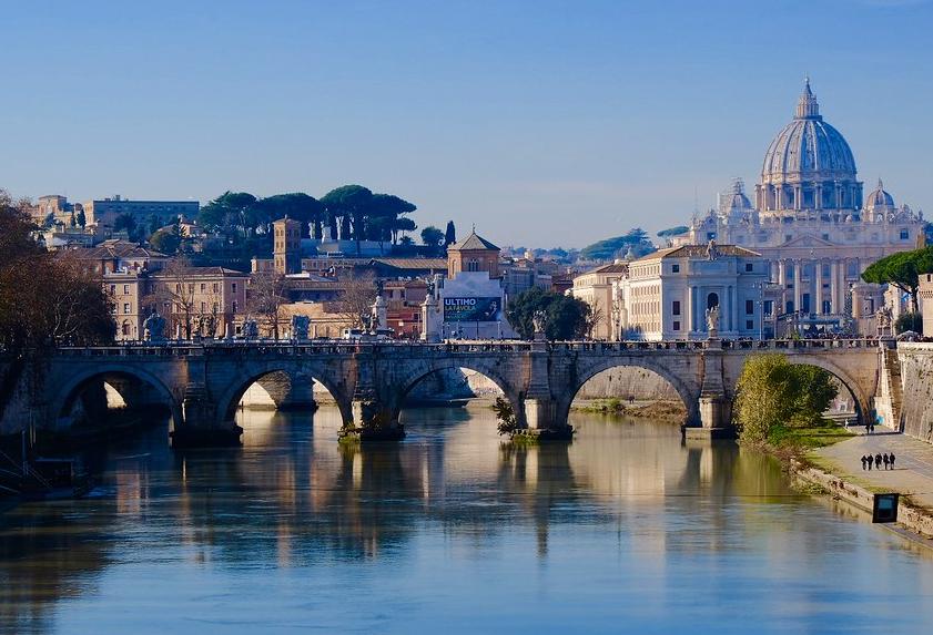Big Global Investors Feel The Pinch Of Investment In Italian Retail
