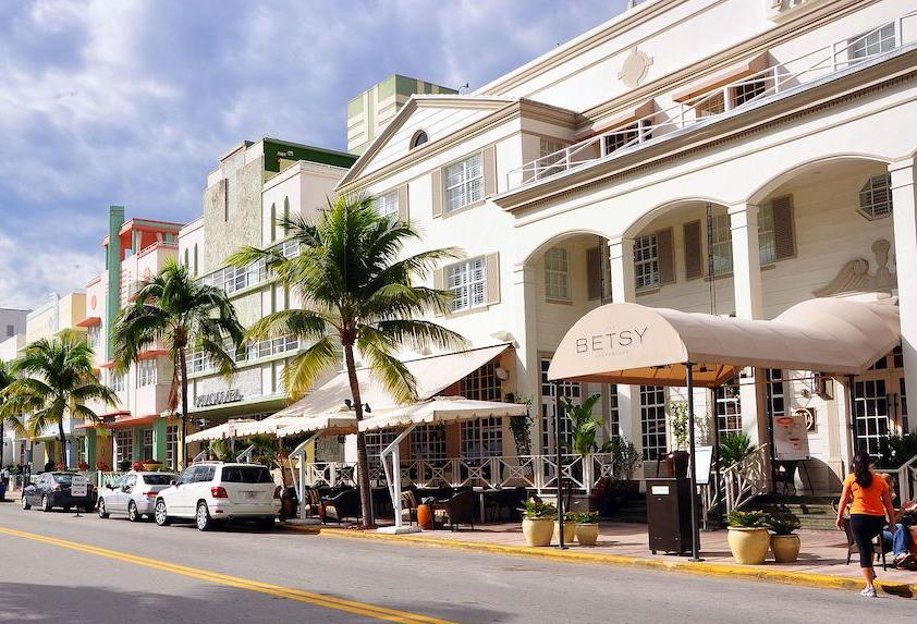 Ocean Drive in Miami Beach 