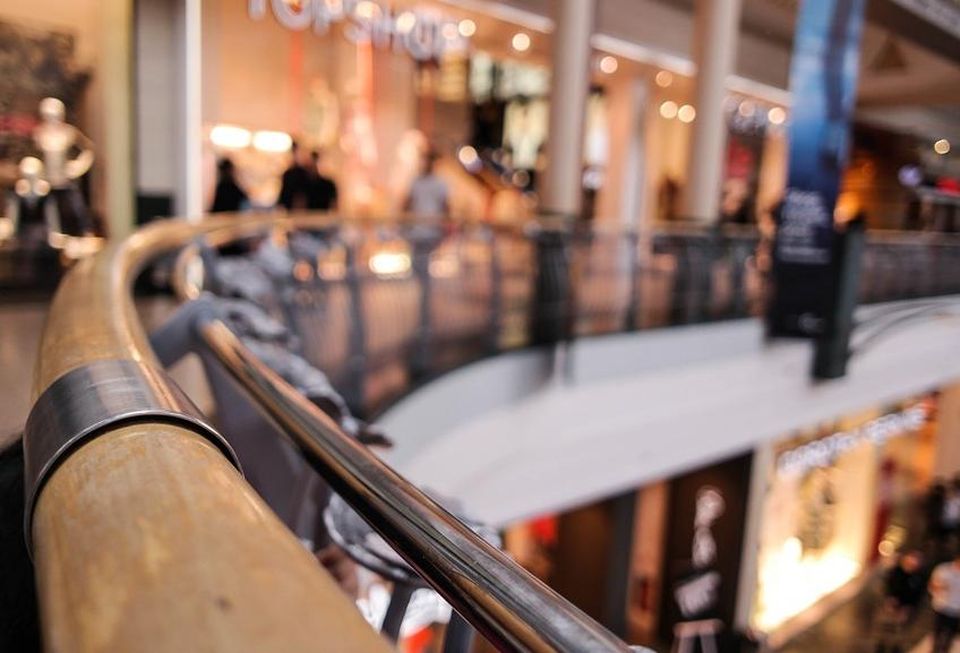 Food and beverage options are in demand at shopping centers.