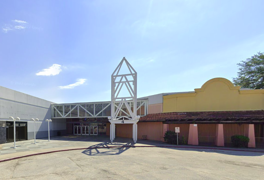 Greenspoint Mall Retailers Cling To Its Last Signs Of Life