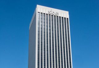 Don Buchwald Talent Agency signs a lease to occupy a penthouse office space at 5900 Wilshire Blvd. in the Miracle Mile area of Los Angeles