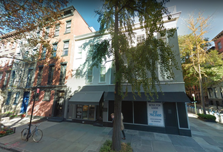 Manhattan Retail Rents Hit 17-Year Low, Signal Possible 'Retail Apocalypse'