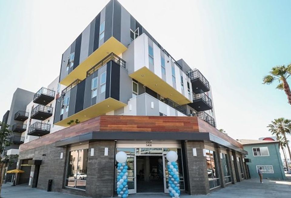 5400 Hollywood Family Apartments, LA