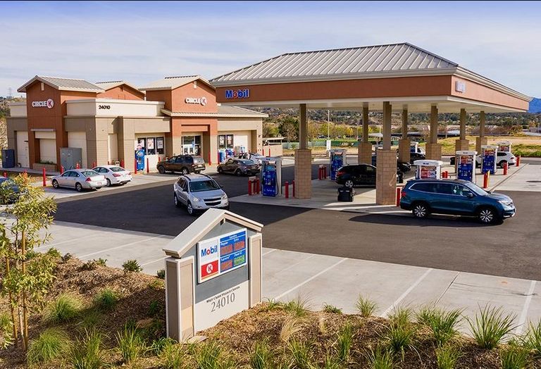 Circle K convenience store and gas station at 24010 Copper Hill Drive in Valencia