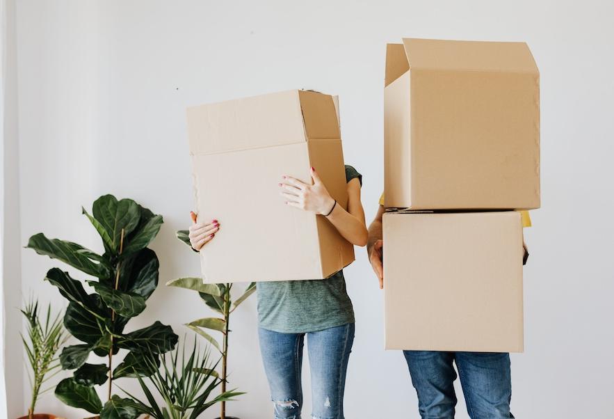 packing moving boxes