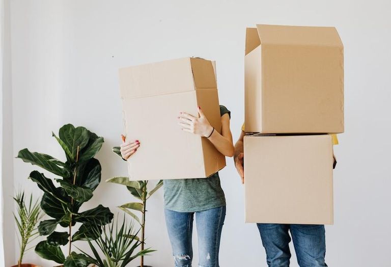 packing moving boxes