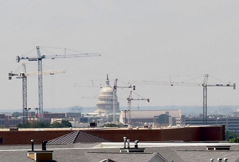 DC Capitol cranes construction development
