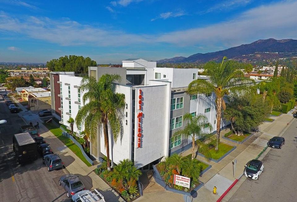 1001 Melrose Ave. in LA