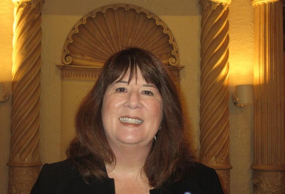 El Segundo Mayor Suzanne Fuentes