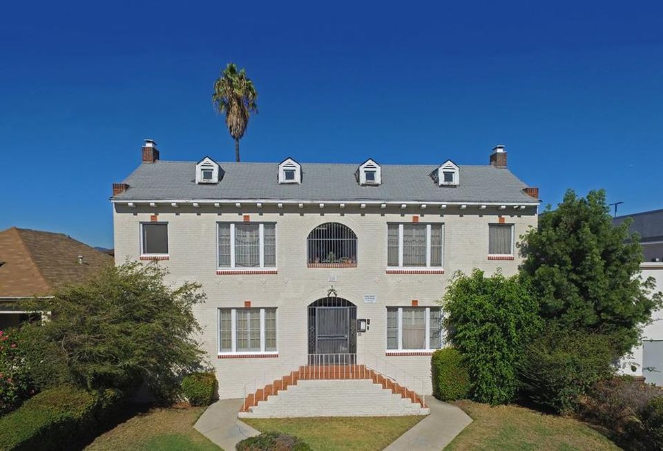 125 West Palmer Ave., Glendale, CA