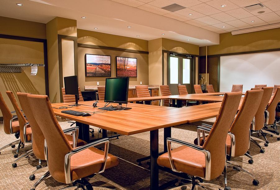 U.S. Law Firms Are Downsizing To Less Extravagant Offices To Cut Costs