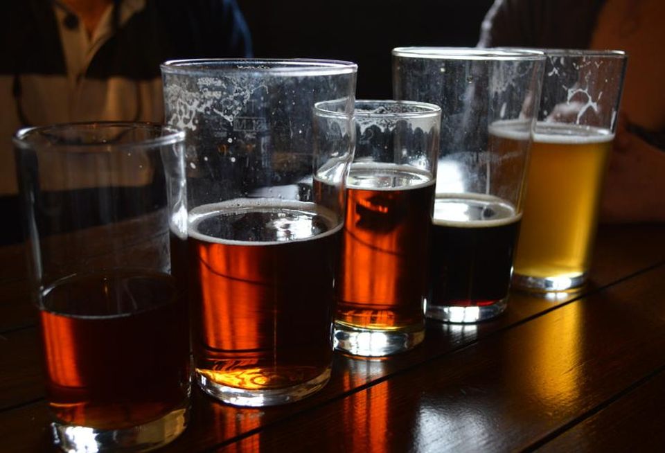 pints beer drinking alcohol pub