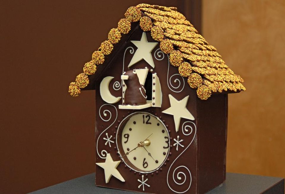 cuckoo clock Switzerland swiss chocolate