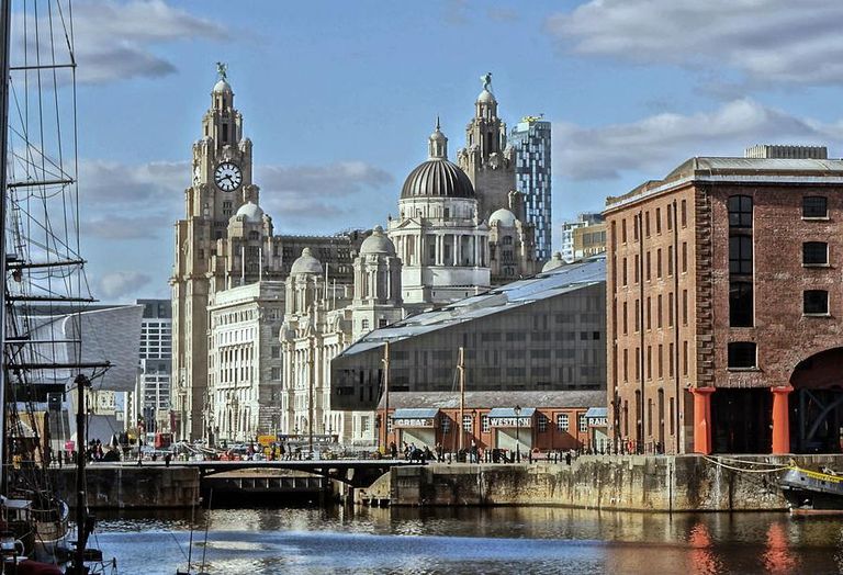 Liverpool pier head, Cunard building, Liver building