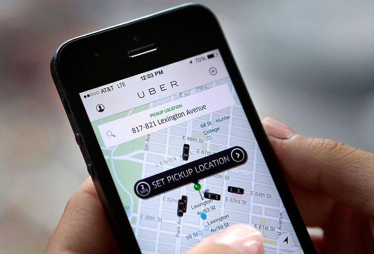 Uber car sharing taxi app